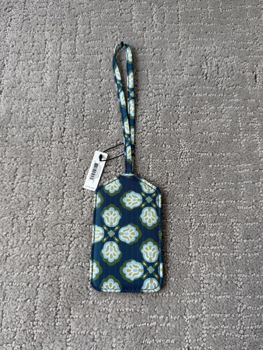 NWT Vera Bradley Essential Luggage Tags in Butter Cookie Medallion